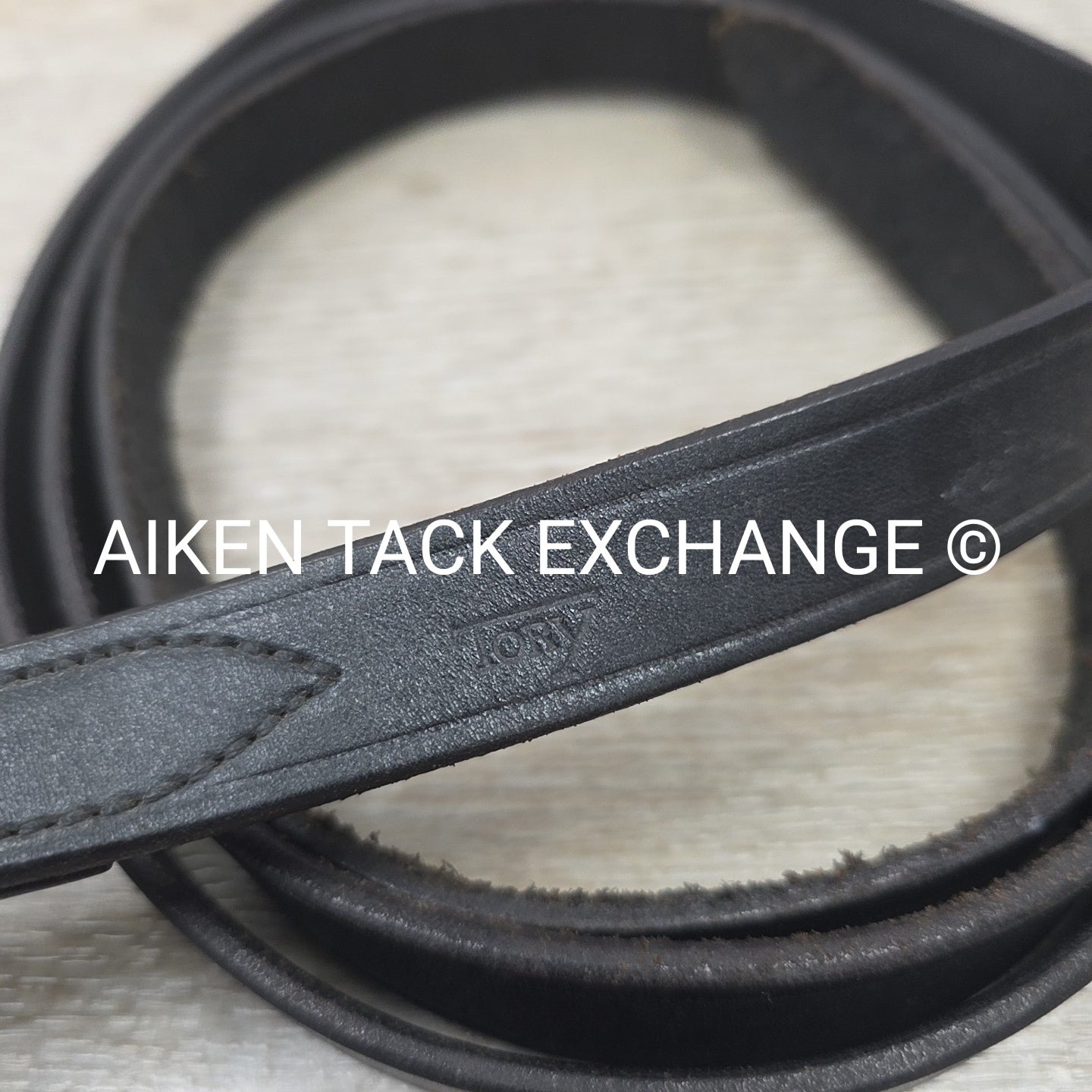Tory Leather Lead with Chain