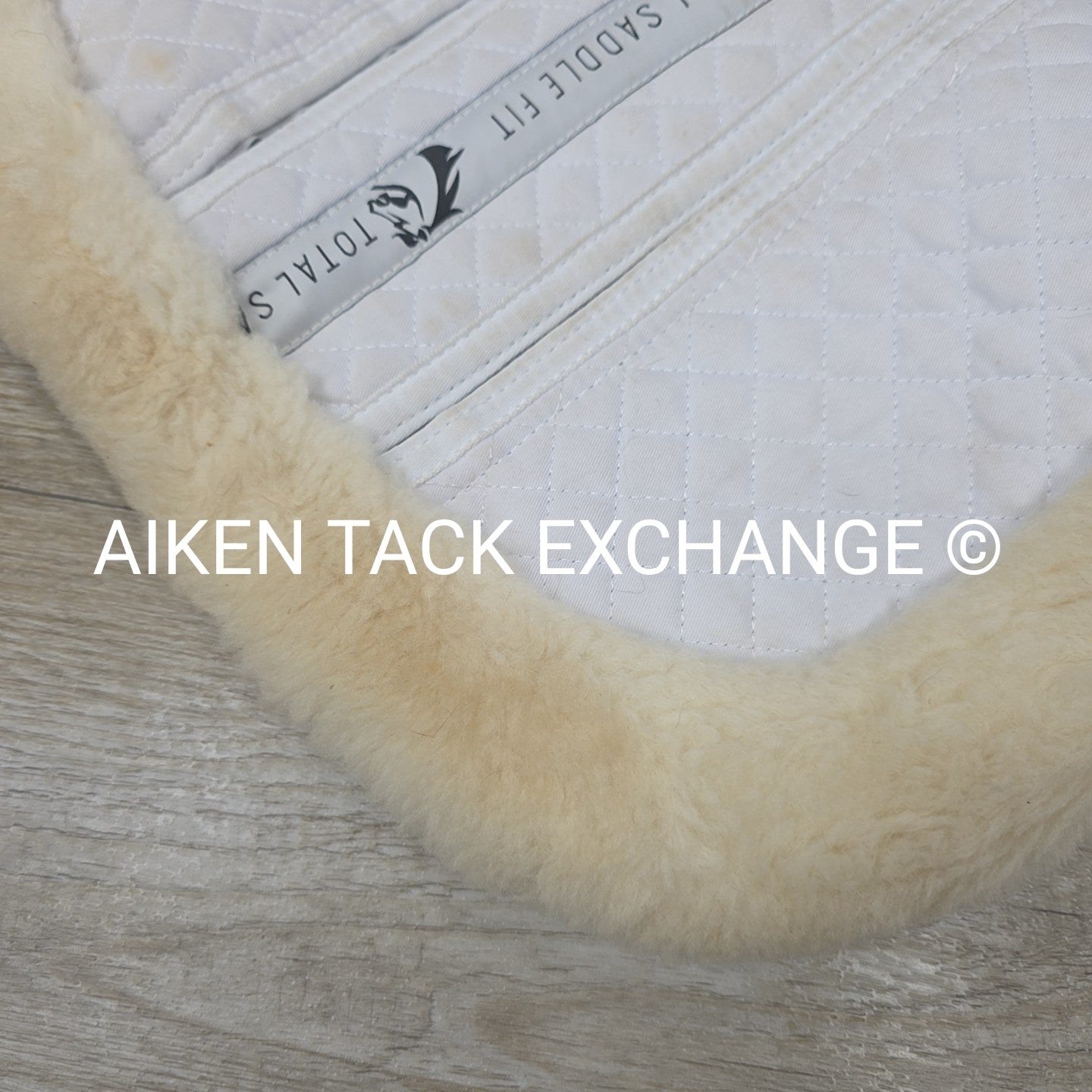 Total Saddle Fit Sheepskin Wither Freedom 6 Point Half Pad, M / L (Does Not come