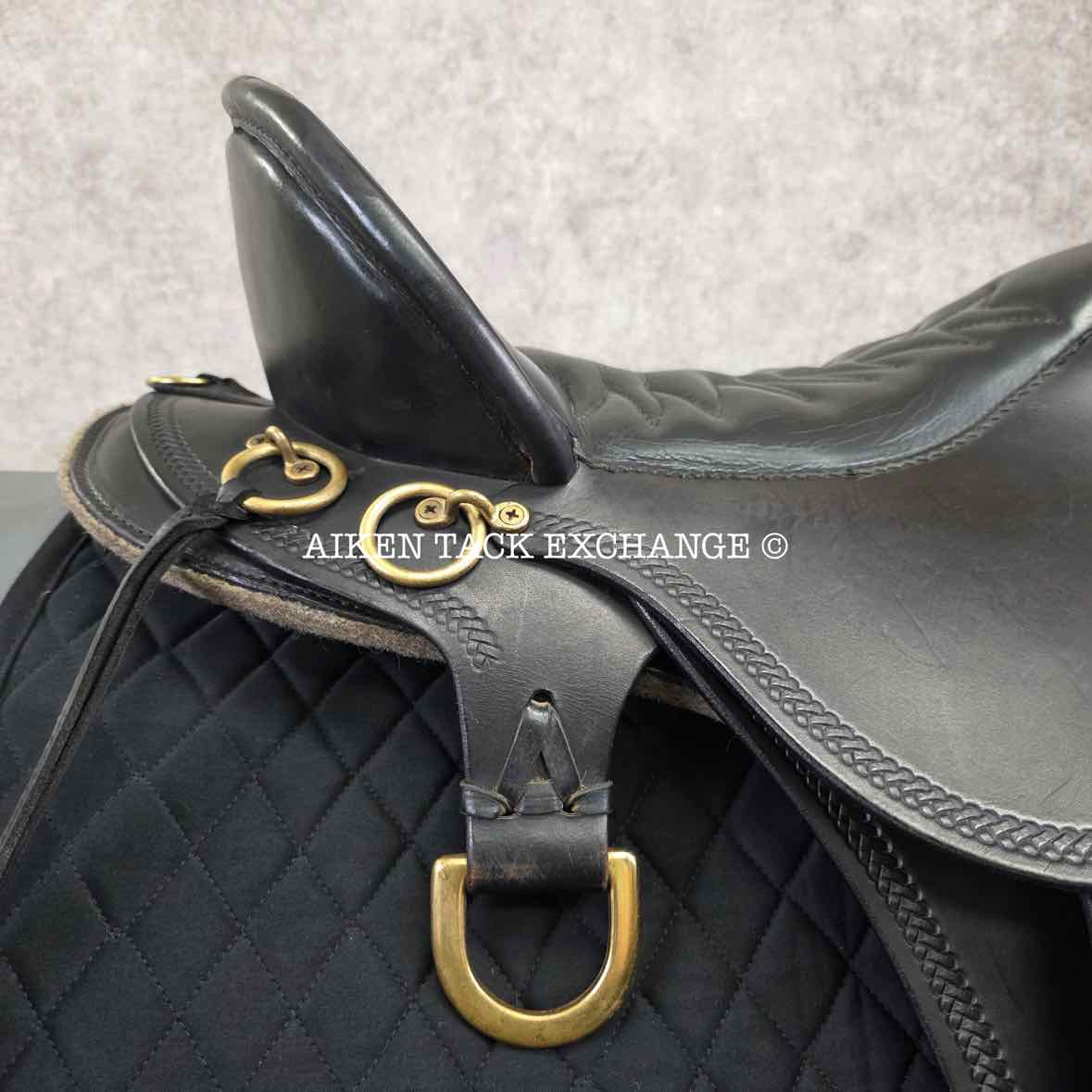 2005 Tucker 146 River Plantation Endurance Saddle, 17.5" Seat, Medium Tree - Semi QH Bars