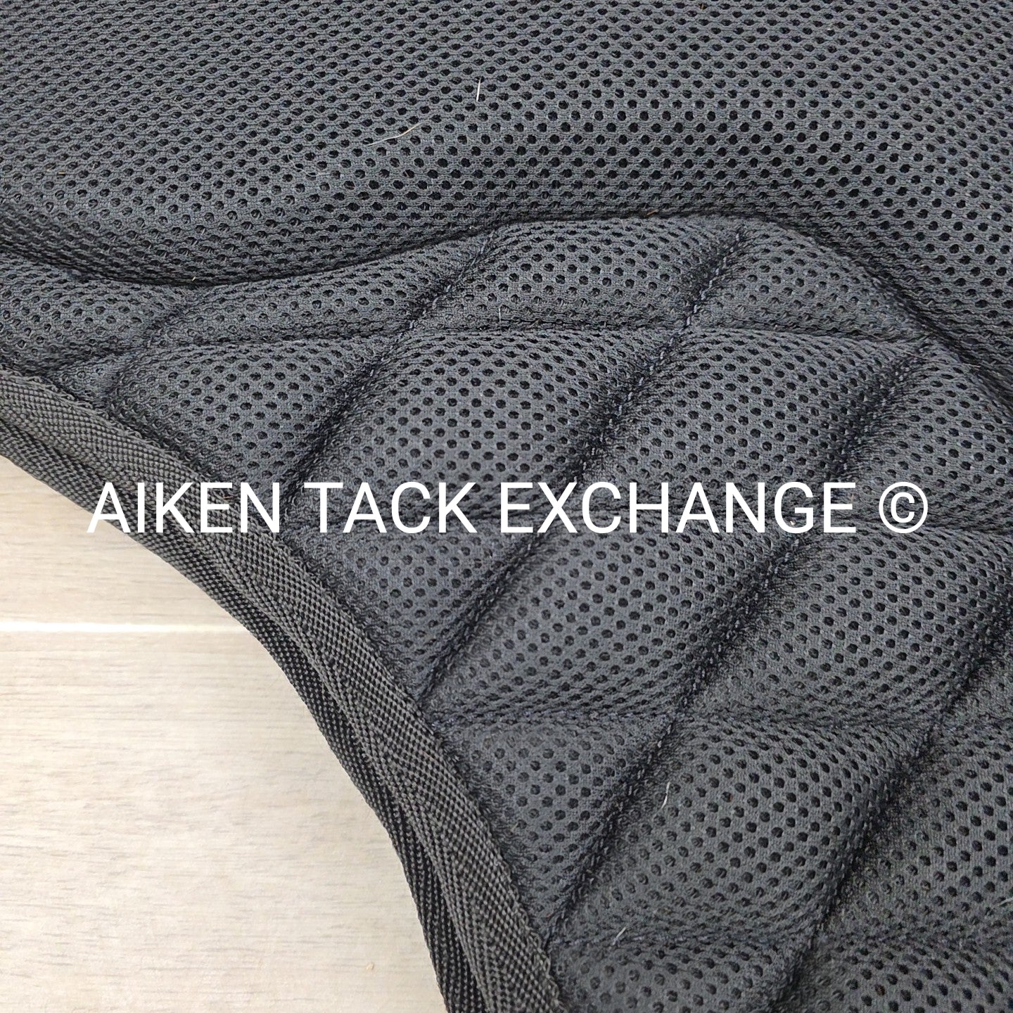 Hilison Size All Purpose Black English Saddle Pads