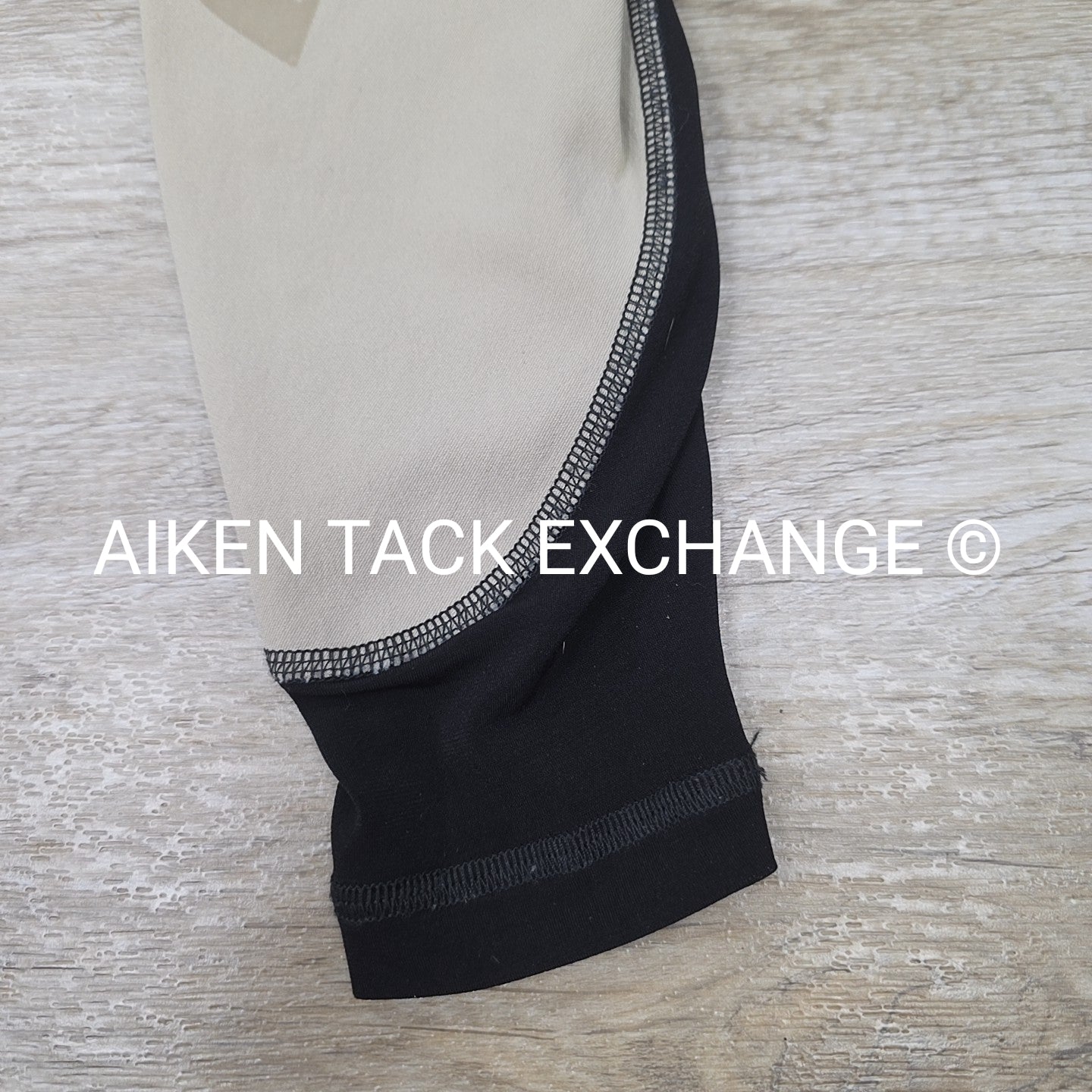 Struck Silicone Grip Knee Patch, Size 24
