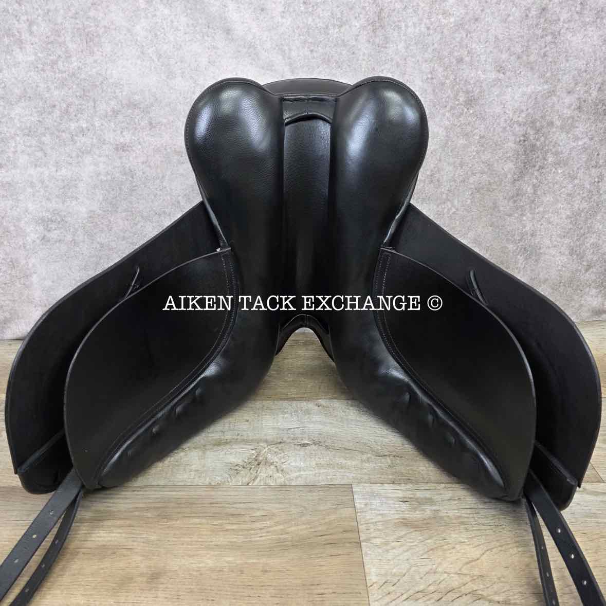**SOLD** 2023 Trilogy Amadeo Elite Dressage Saddle, 18" Seat, Medium Wide Tree, Wool Flocked Panels