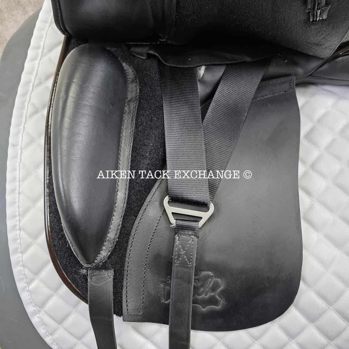 **SOLD** Dresch Phoenix Dressage Saddle, 18" Seat, Short Flap, Wide Tree, Wool Flocked Panels