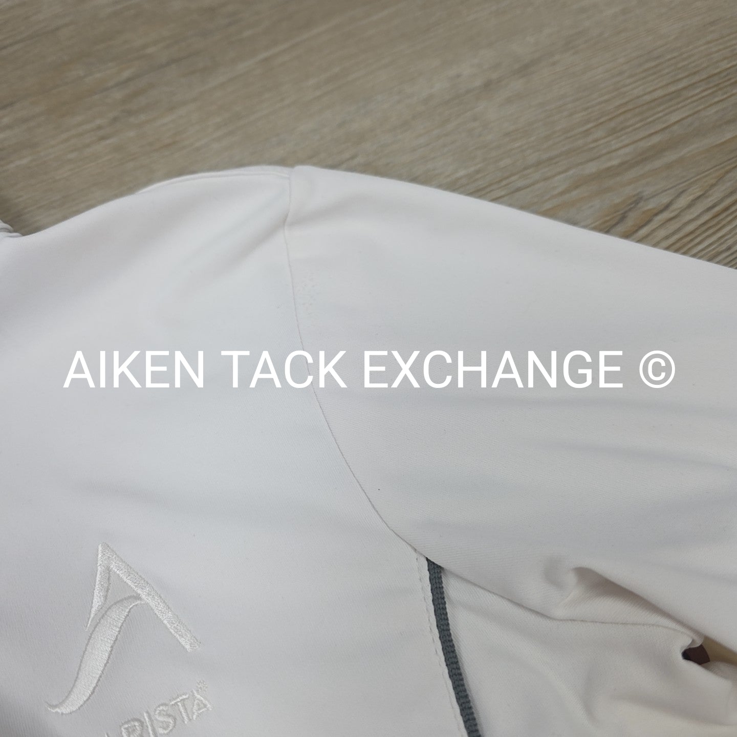 Arista Long Sleeve Show Shirt, Size Medium