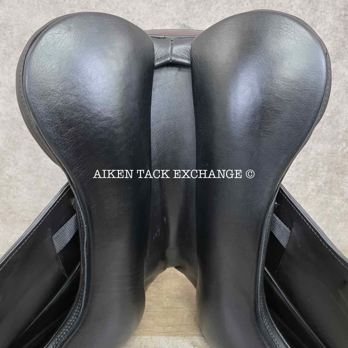 2019 Custom Saddlery Advantage R Monoflap Dressage Saddle, 17.5" Seat, Adjustable Tree, Wool Flocked Hybrid Panels