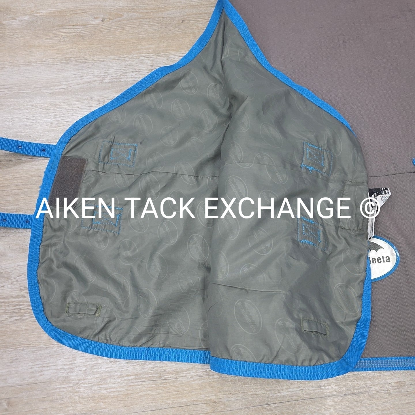 Weatherbeeta 0g fil Standard Neck 1200D Turnout Blanket 81"