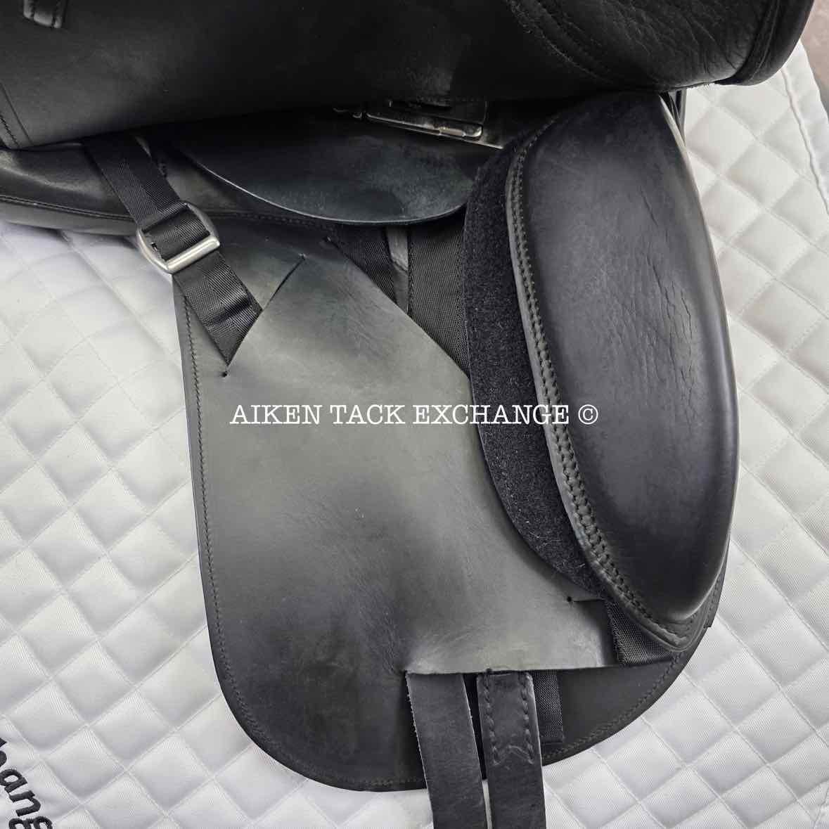 2018 Schleese Prelude Dressage Saddle, 17.5" Seat, Short Flap, Adjustable AdapTree, Wool Flocked Panels