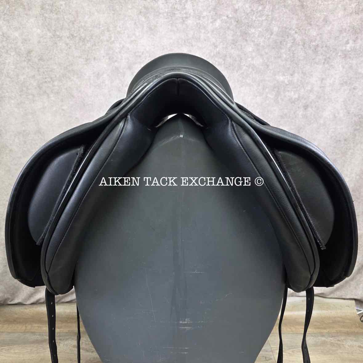 Detente by Advanced Saddle Fit Dressage Saddle, 17.5" Seat, Wide Tree, Wool Flocked Panels