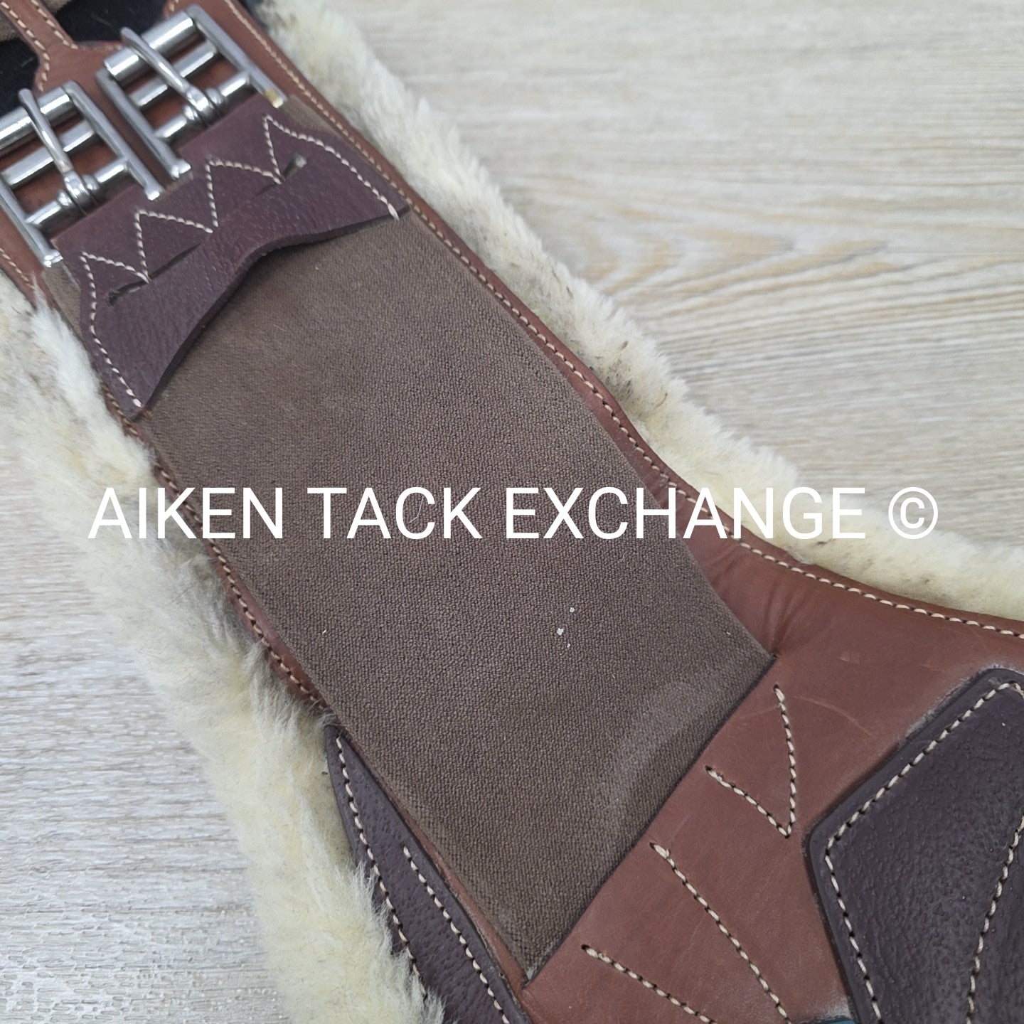 Devoucoux Makila Girth with Artificial Sheepskin Lining, Brown, 28"