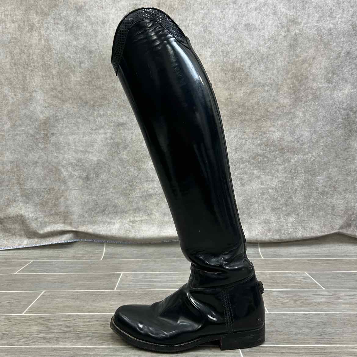 La Mundial Dressage Boot, Size 39 Calf Height 50 Width 37