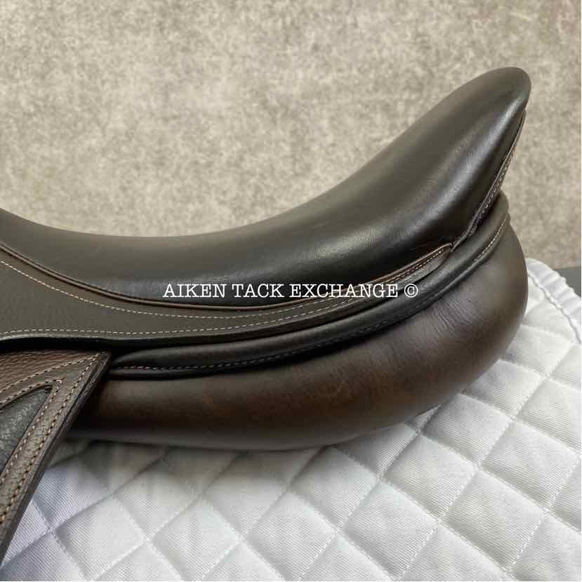 2013 Ovation San Diego Close Contact Jump Saddle, 17.5" Seat, Adjustable Tree - XCH Changeable Gullet, Foam Panels