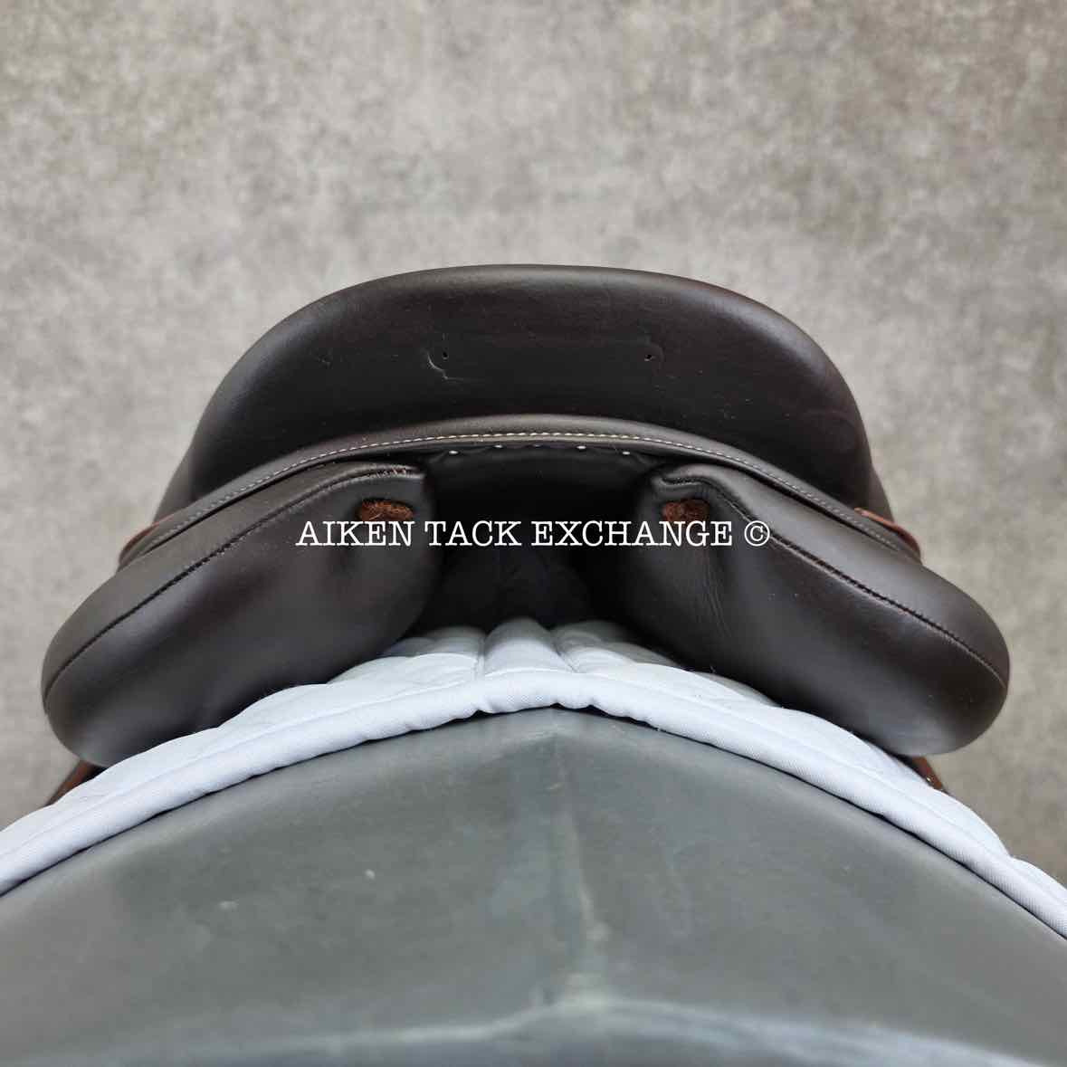 2025 Devoucoux Biarritz O Close Contact Jump Saddle, 16.5" Seat, 1 Flap, Medium Tree, D3D Panels, Full Buffalo Leather