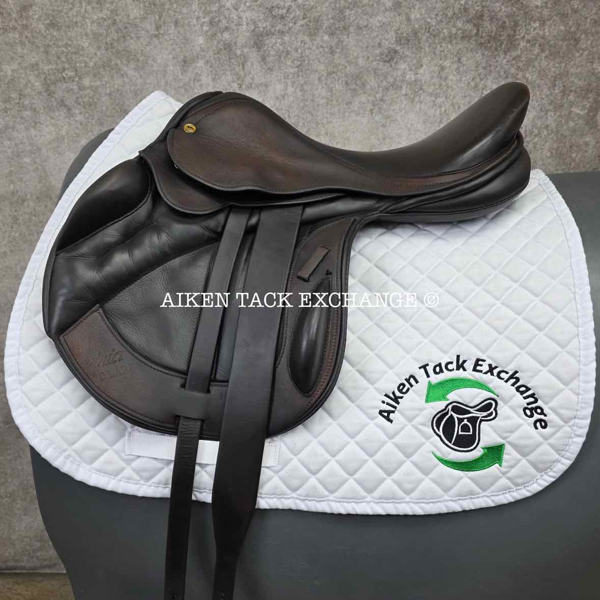 **On Trial** 2014 Black Country Solare Vinici Monoflap Jump Saddle, 17.5" Seat, Medium Wide Tree, Wool Flocked Panels