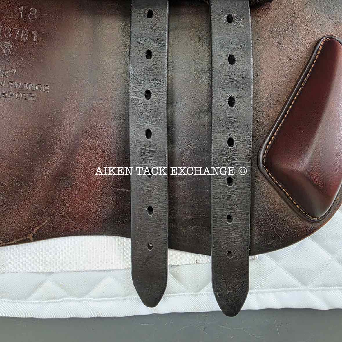 **SOLD** 2013 Meyer Act 1 Close Contact Jump Saddle, 18" Seat, Medium Tree, Foam Panels