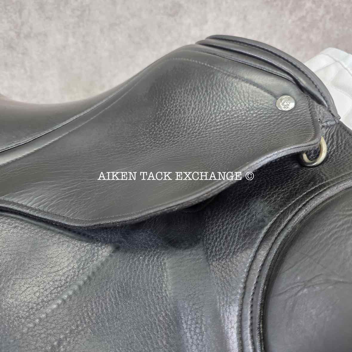 2018 Schleese Prelude Dressage Saddle, 17.5" Seat, Short Flap, Adjustable AdapTree, Wool Flocked Panels