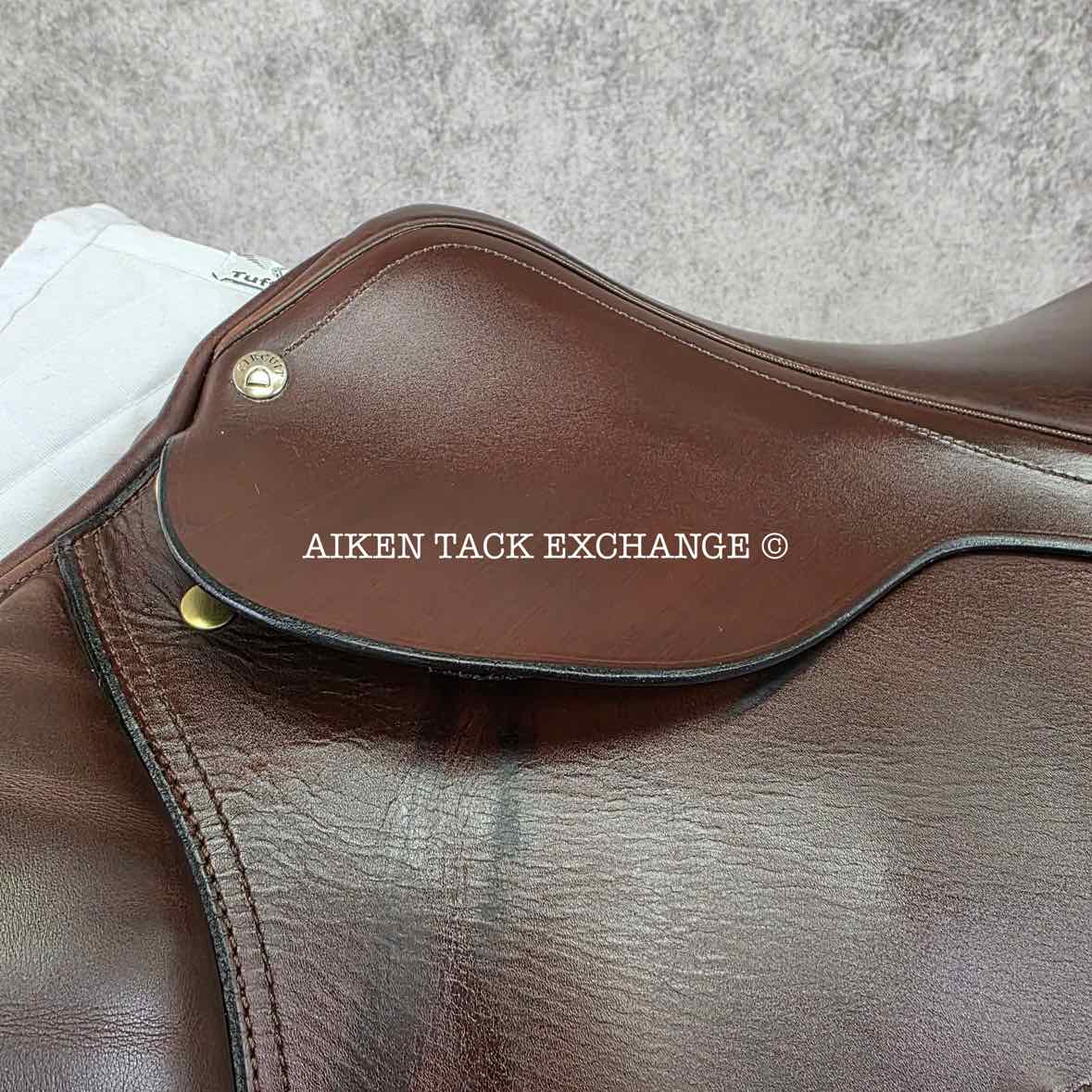 Circuit by Dover Saddlery Jump Saddle, 18.5" Seat, Wide Tree, Foam Panels