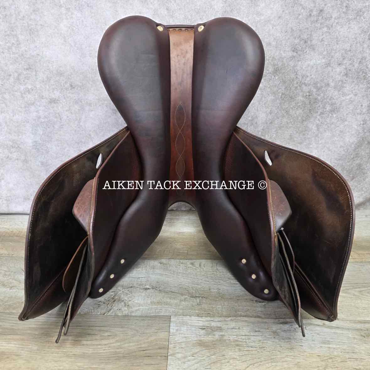 2013 Antares Classique Close Contact Jump Saddle, 19" Seat, 5A Flap, Medium Tree, Foam Panels