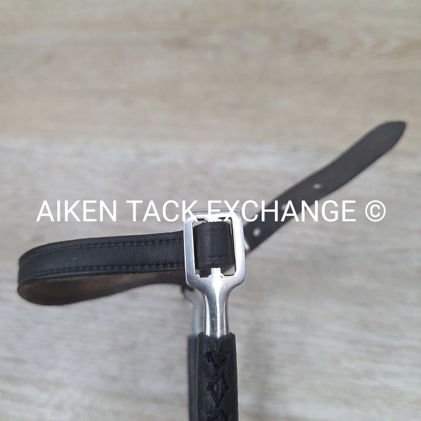 Leather Wrapped Short Neck Roller Spurs with Leather Spur Straps, 3/4' Neck