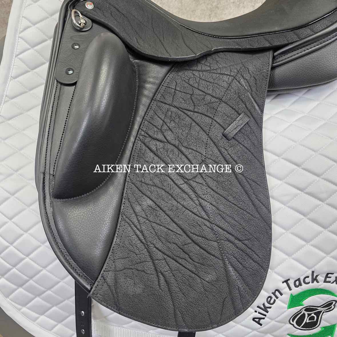 2025 Custom Saddlery Wolfgang Constanze 2 Monoflap Dressage Saddle, 17.5" Seat, Adjustable Tree, Wool Flocked Panels