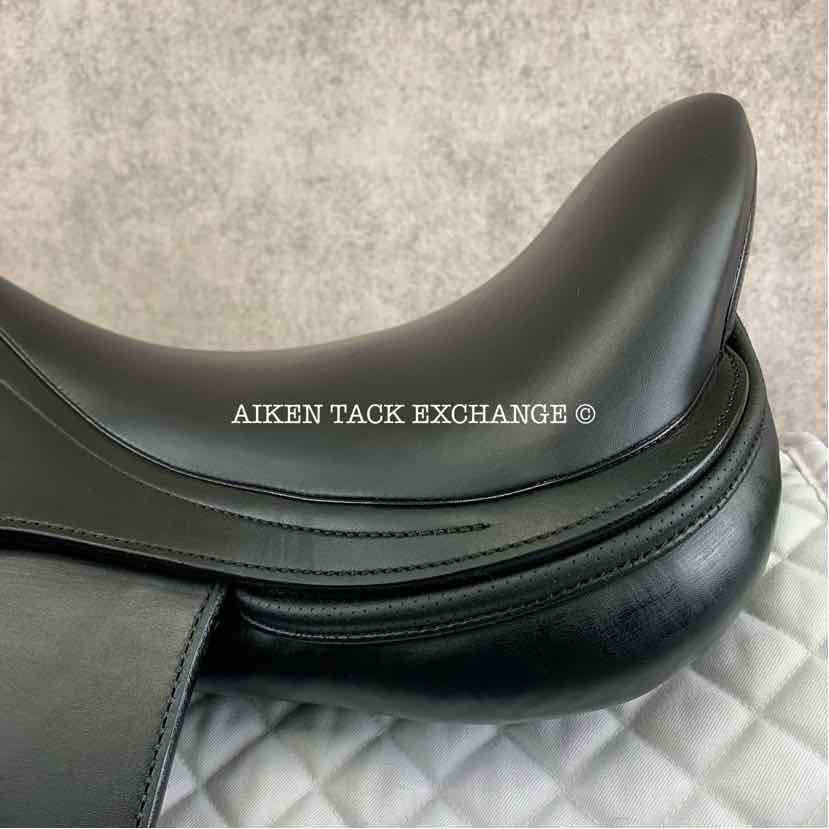 **SOLD** 2019 Prestige X-D1D K Zero Monoflap Dressage Saddle, 17" Seat, Medium Tree, Wool Flocked Panels