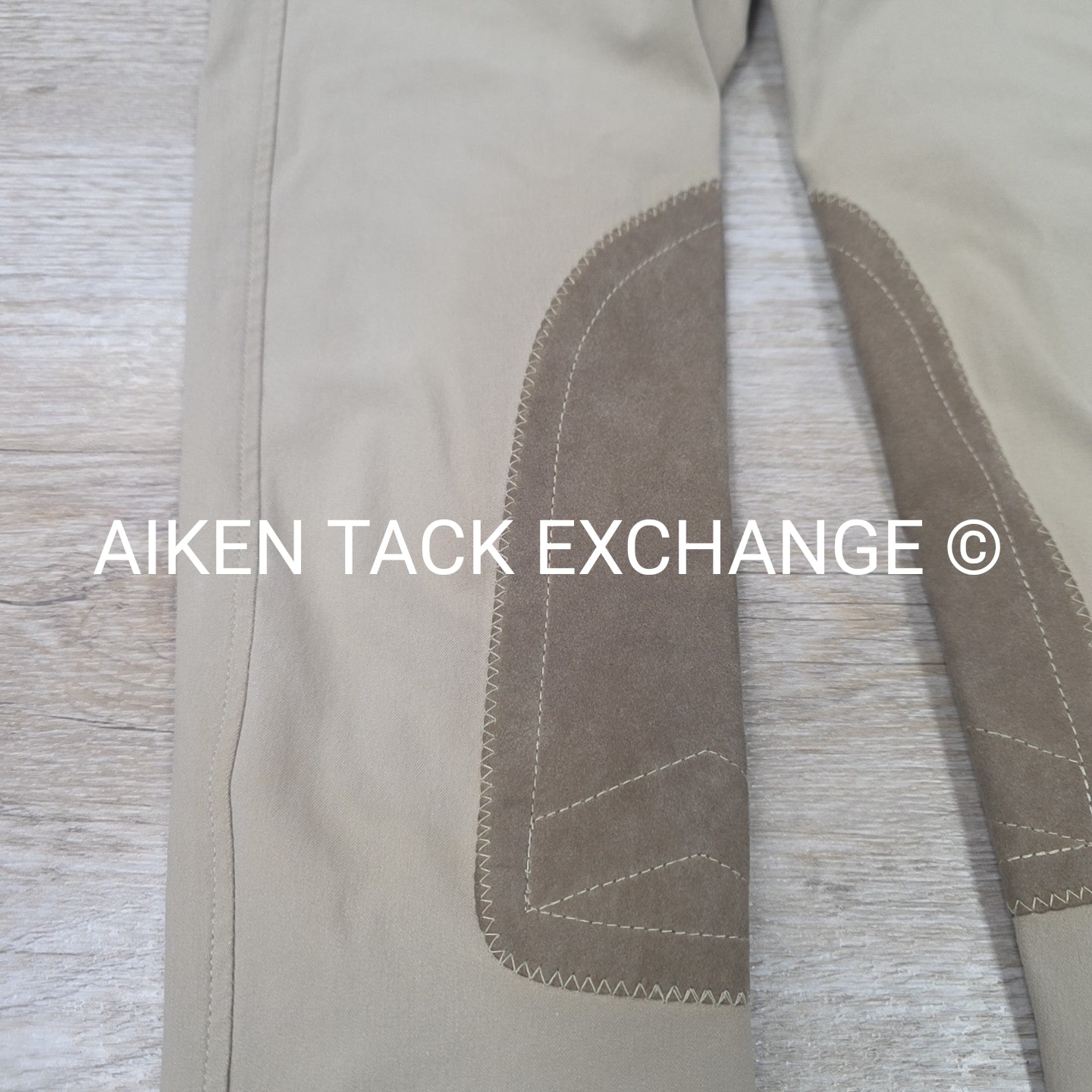 Tailored Sportsman Trophy Hunter Knee Patch Breeches, Size 14 R