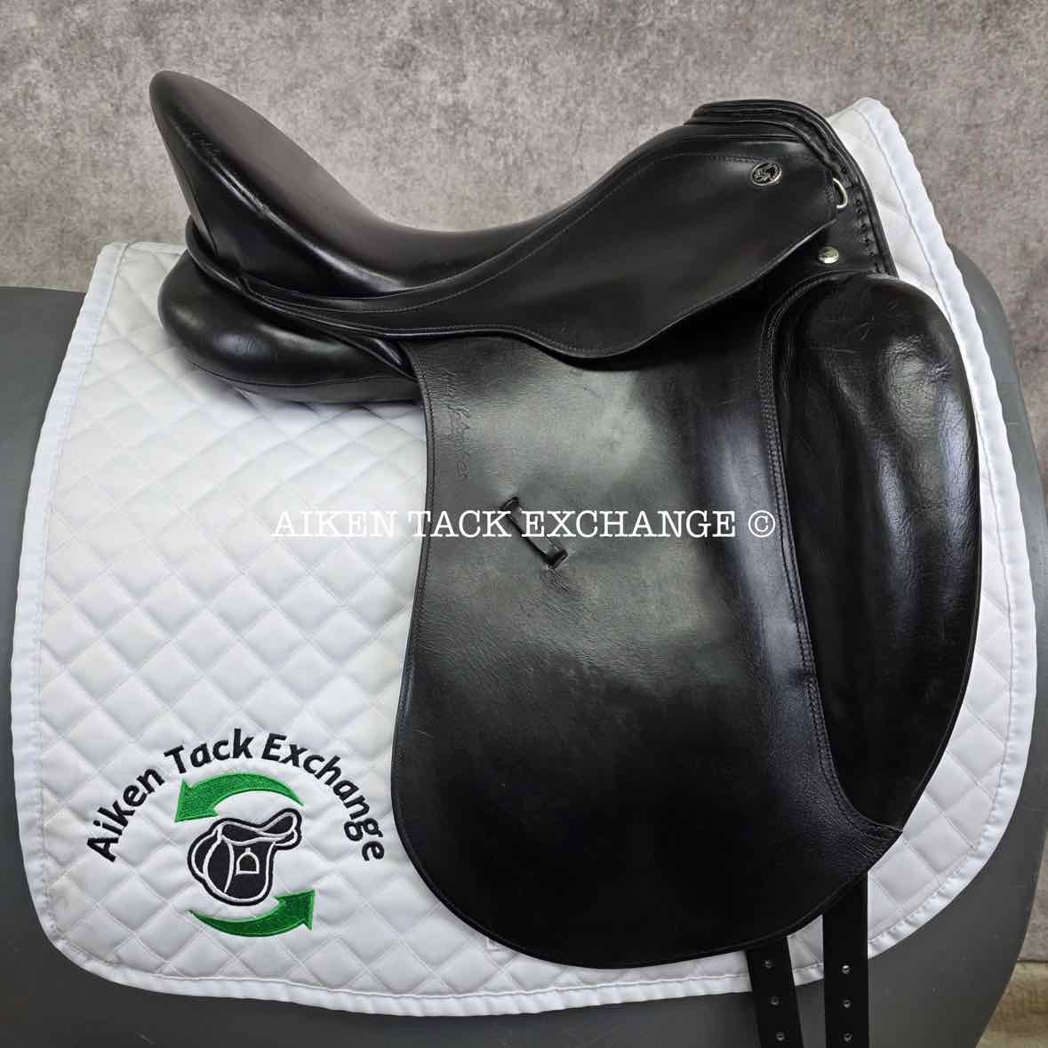 2005 Kieffer Wallstreet Excellent Ulla Salzgeber Dressage Saddle, 17" Seat, Medium Tree, Wool Flocked Panels