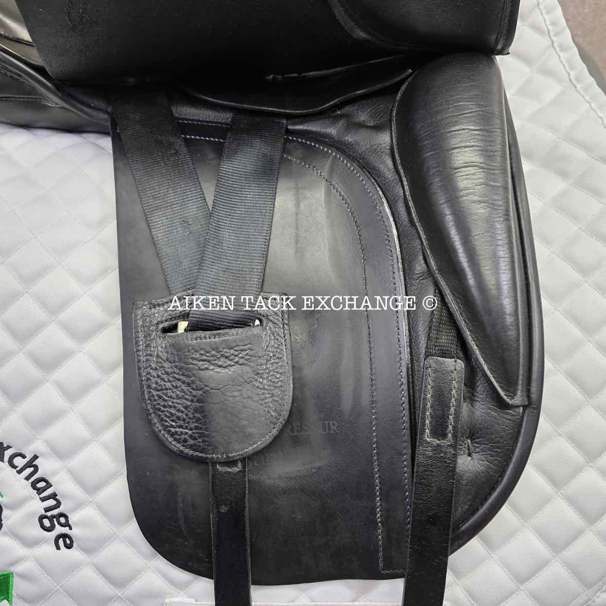 Cliff Barnsby Luxus Dressage Saddle, 17.5" Seat, Medium Tree, Wool Flocked Panels