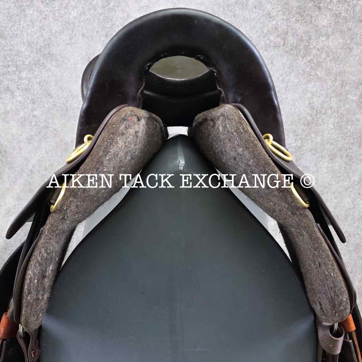 2002 Tucker 159 Endurance Trail Saddle, 16.5" Seat, Medium Tree - Semi QH Bars