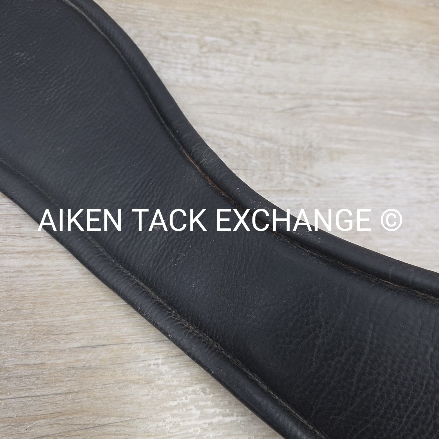 Custom Saddlery Contour Girth, Black, 26"