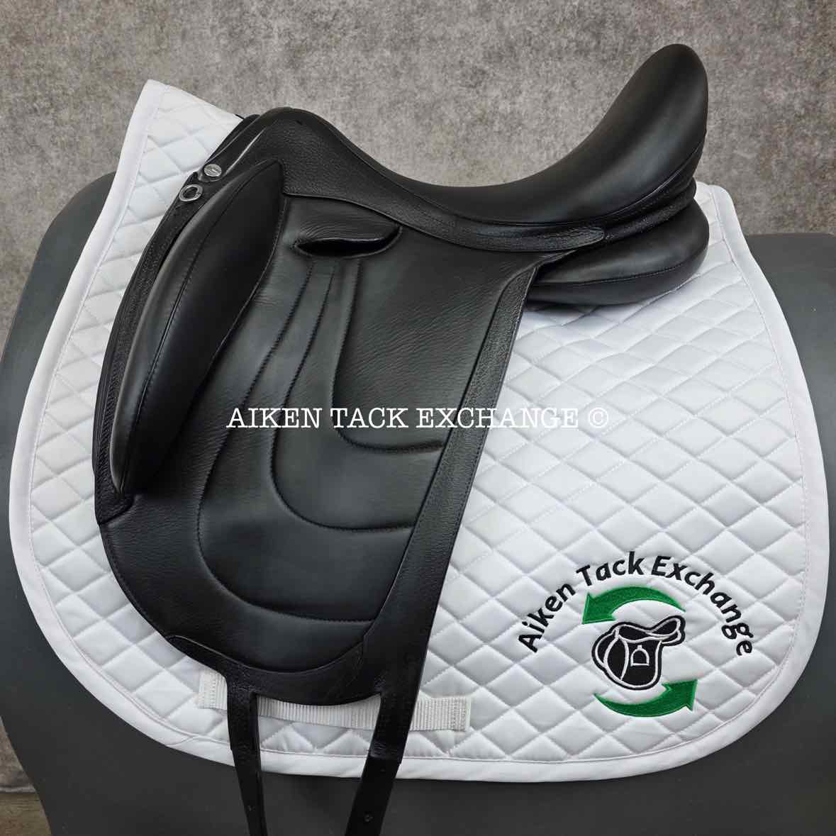 2021 Devoucoux Makila Harmonie Monoflap Dressage Saddle, 17.5" Seat - 002, 2A Flap, Dynamick Tree - Medium, D3D Panels