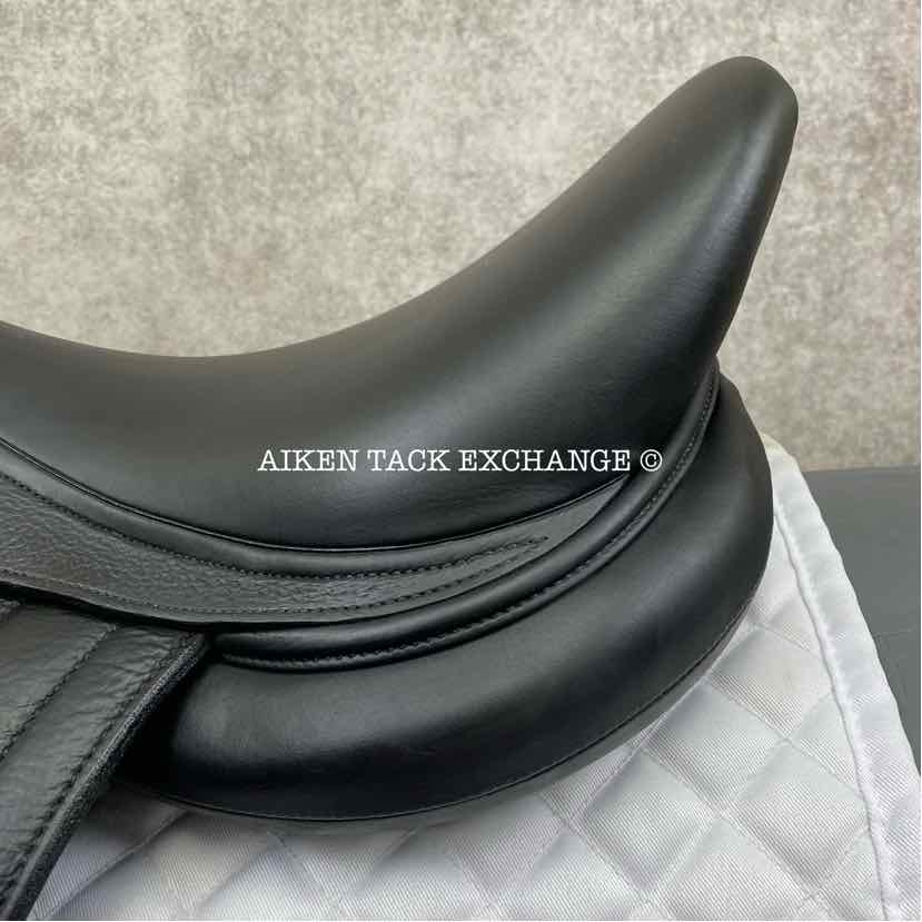 2014 Antares Cadence Monoflap Dressage Saddle, 18" Seat, 2N Flap, Medium Wide Tree, Foam Panels, Full Buffalo Leather