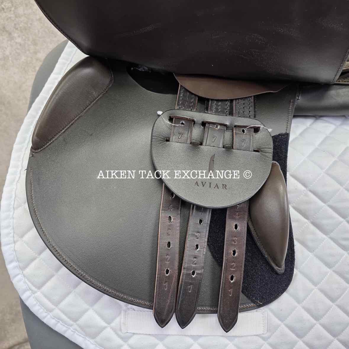 2022 Aviar Ace Close Contact Jump Saddle, 18" Seat, Adjustable Flex Tree, Foam Panels