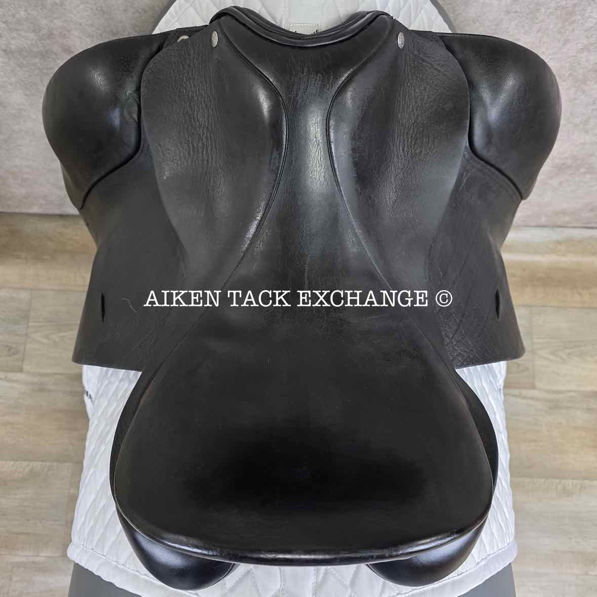 2004 Custom Saddlery Advantage Dressage Saddle, 17.5" Seat, Adjustable Tree, Wool Flocked Panels