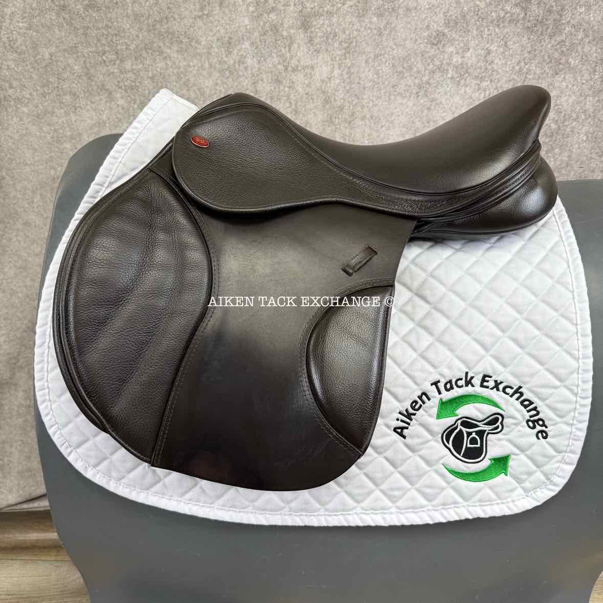 Kent & Masters S-Series MJJ Jump Saddle, 17.5" Seat, Adjustable Tree - Changeable Gullet, Wool Flocked Panels