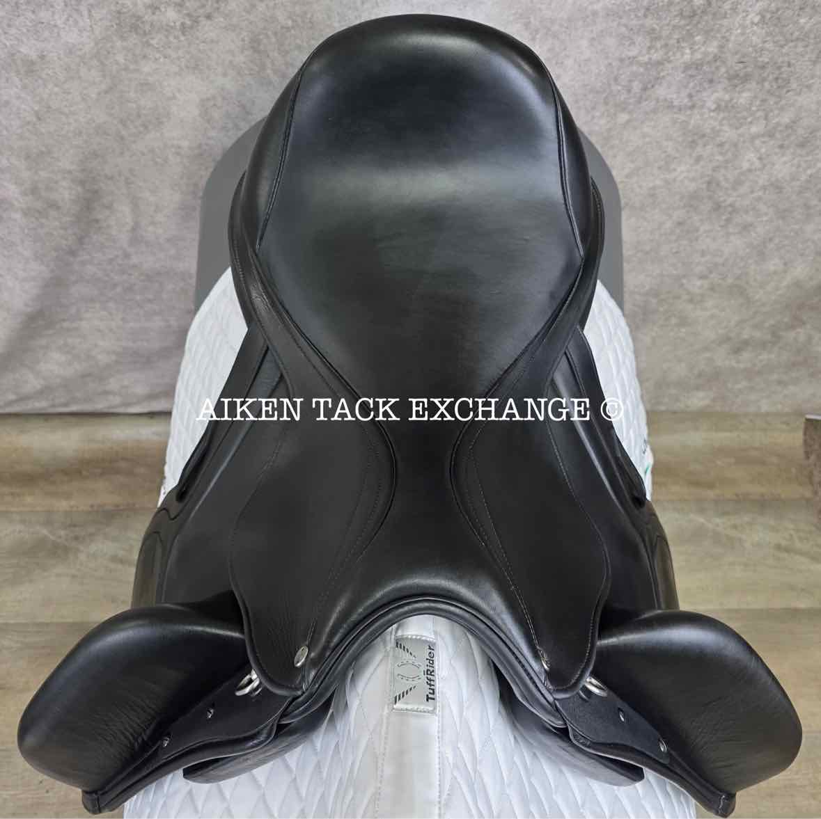 2020 Aviar Raavun 1.0 Monoflap Dressage Saddle, 18.5" Seat, Adjustable Tree, Foam Panels