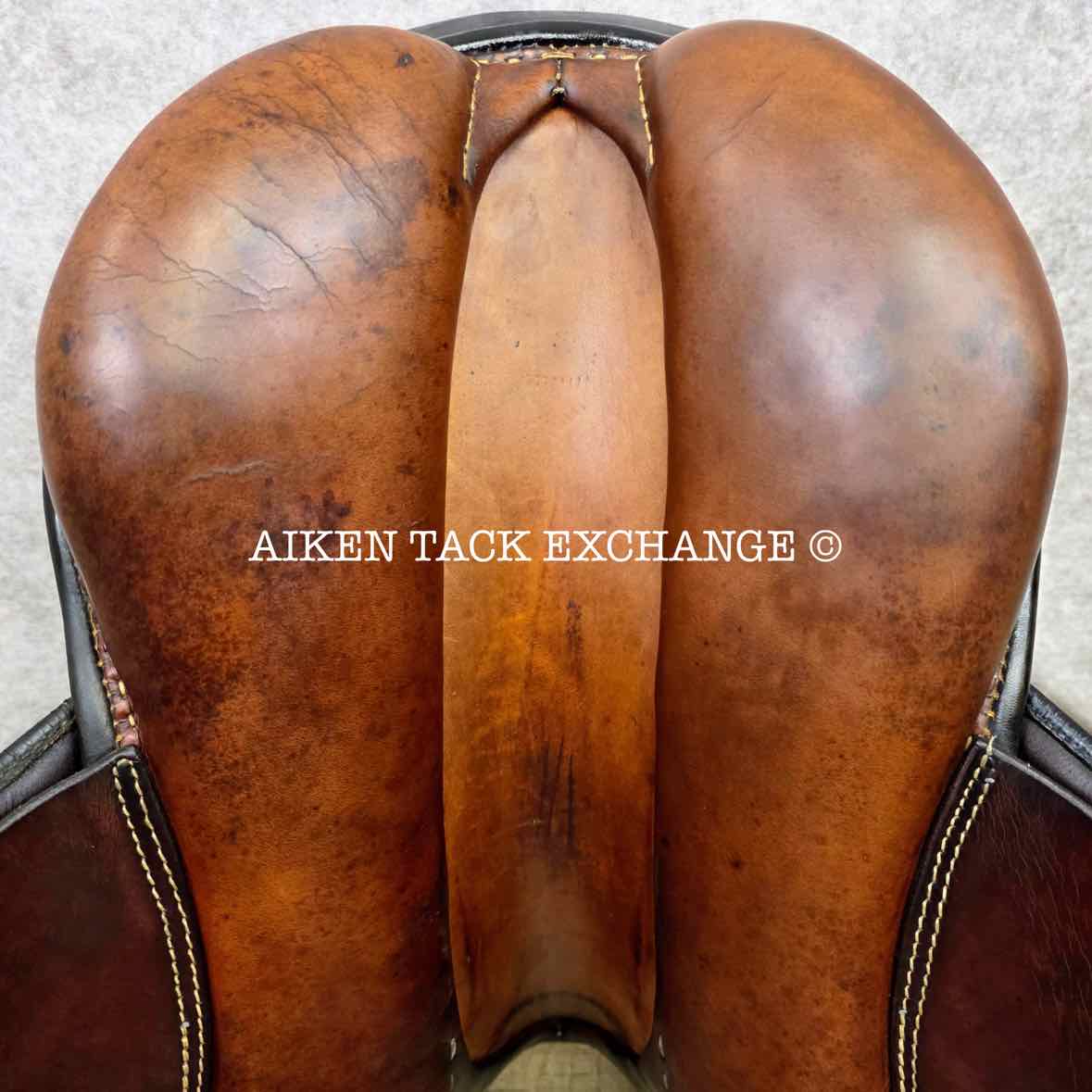 **SOLD** Stubben Romanus Extra CL Dressage Saddle, 18" Seat, 32cm Tree - Wide, Wool Flocked Panels