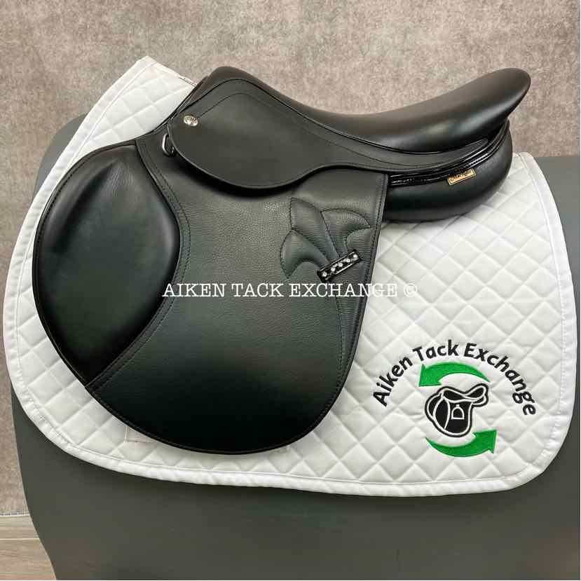 2023 MacRider Grand Prix Pro Jump Saddle, 17" Seat, Adjustable Tree, Wool Flocked Panels
