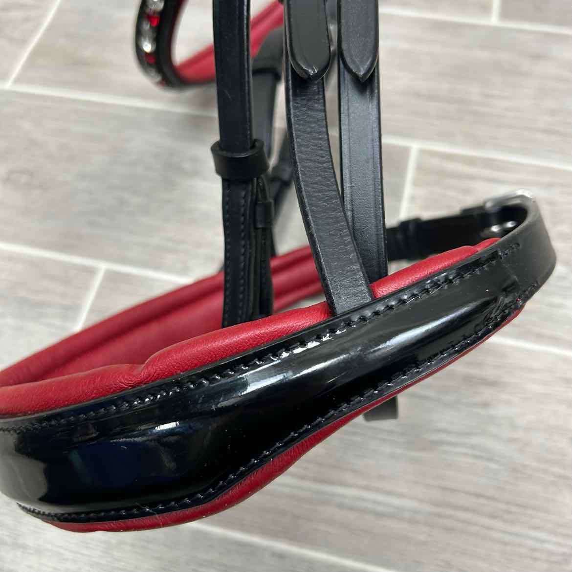 Halter Ego Anatomic Snaffle Bridle with Matching Reins, Black & Red, Size Full