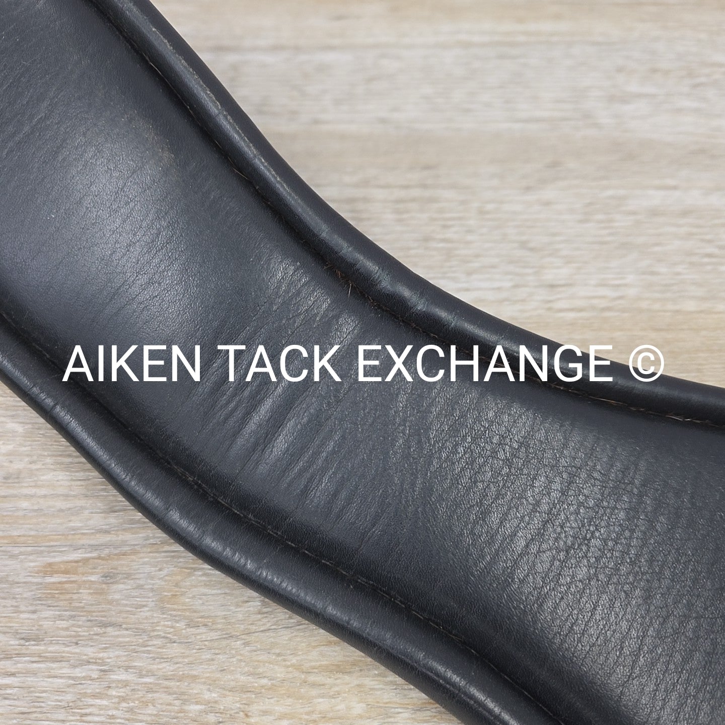 Anatomic Shoulder Relief Padded Dressage Girth, Black, 28"