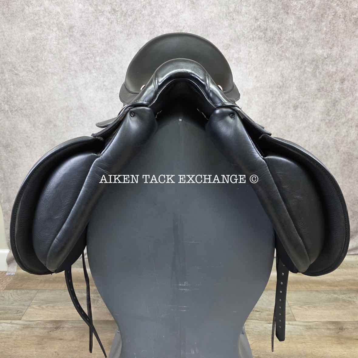 **SOLD** 2019 Stubben 1894 Dressage Saddle, 18" Seat, 30cm Tree - M/MW, Wool Flocked Panels