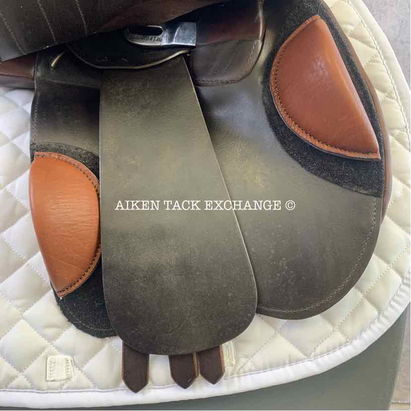 2014 Schleese Jete Close Contact Jump Saddle, 16.5" Seat, Adjustable AdapTree, Wool Flocked Panels