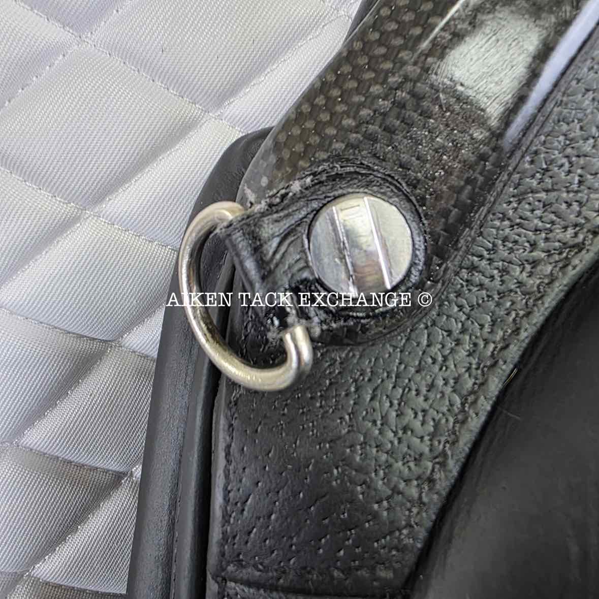 2017 Devoucoux Makila Harmonie Dressage Saddle, 17.5" Seat, Medium Tree, D3D Panels, Full Buffalo Leather