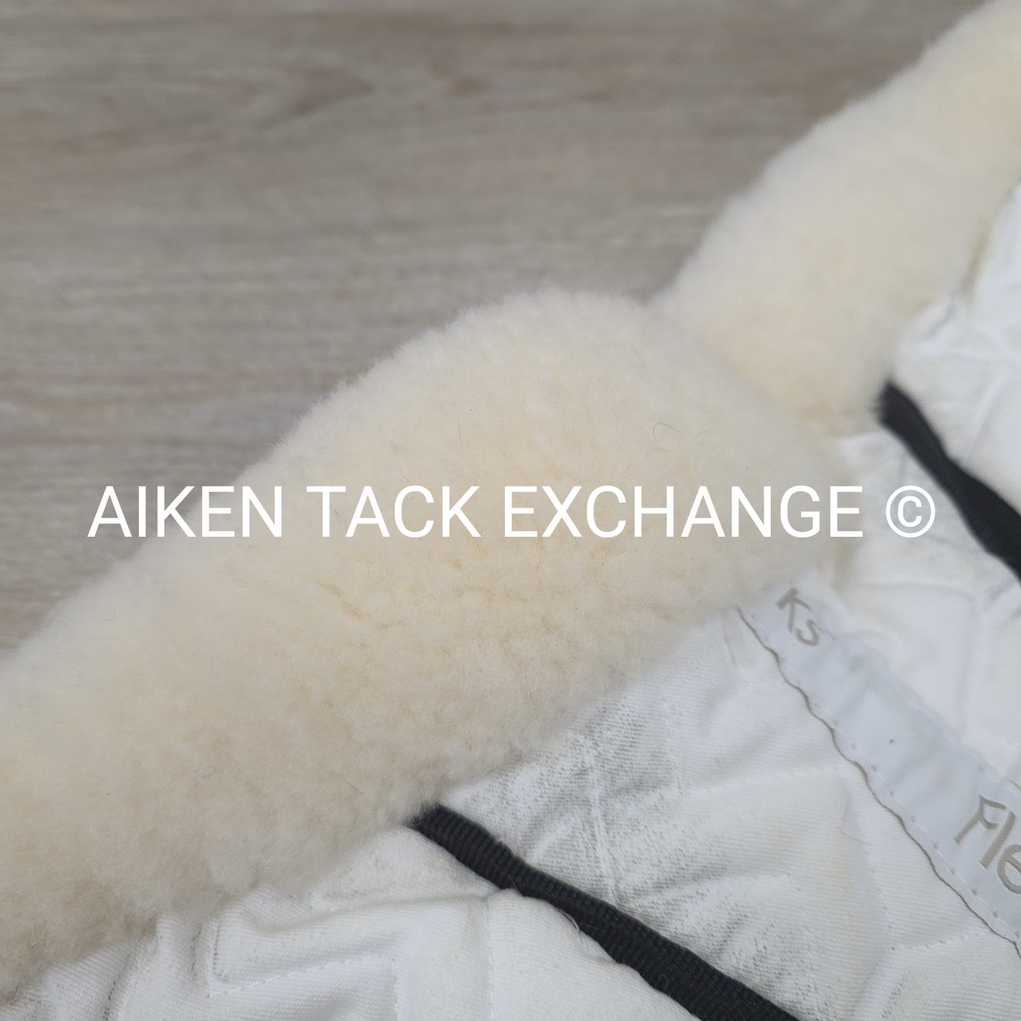 Fleeceworks FXK Sheepskin Half Pad w/ Plain Edge