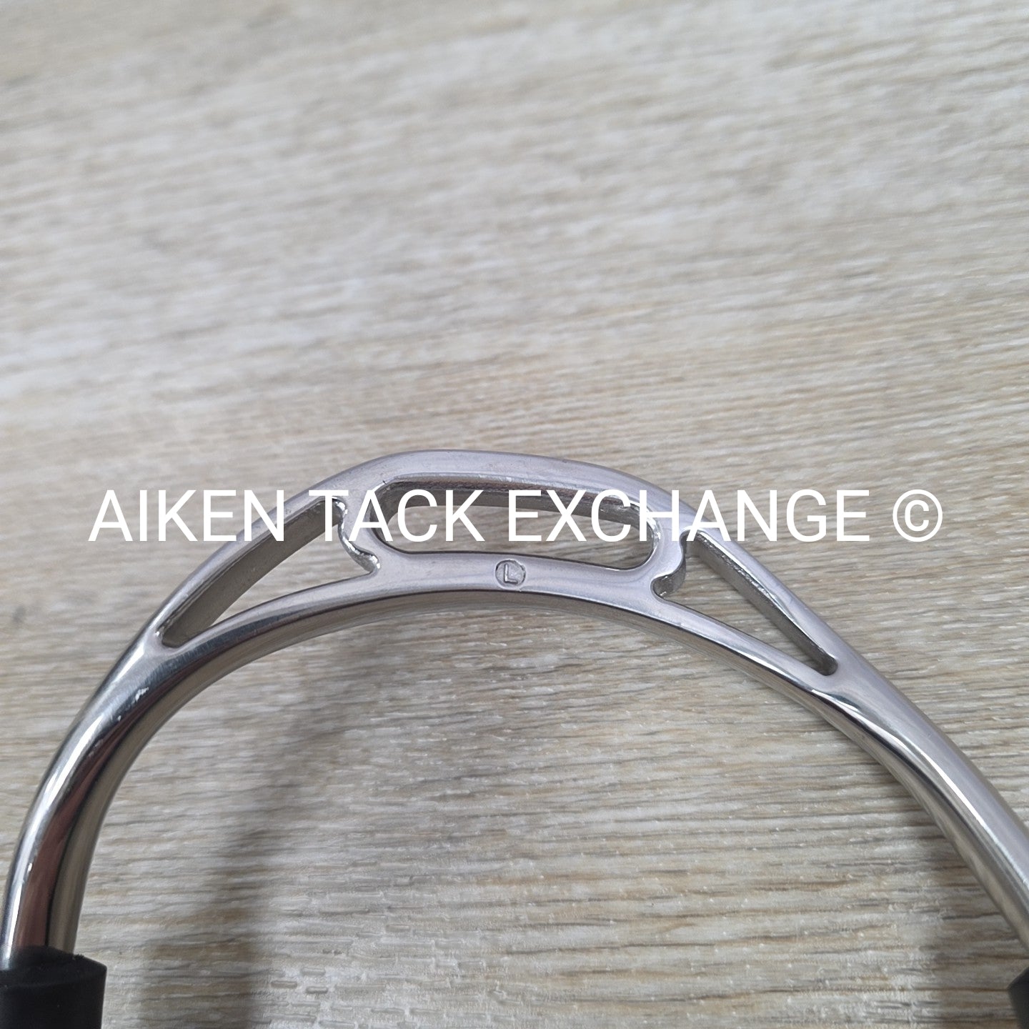 Herm Sprenger 4-F Bow Balance Stirrup Irons, 4"