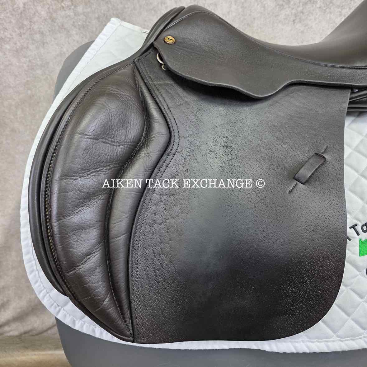 2013 Black Country Wexford Jump Saddle, 17.5" Seat, Medium Wide Tree, Wool Flocked Panels