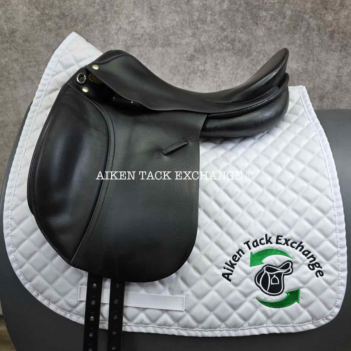 **SOLD** Roosli Pilatus Dressage Saddle, 17" Seat, Extra Short Flap, Medium Narrow Tree, Wool Flocked Panels