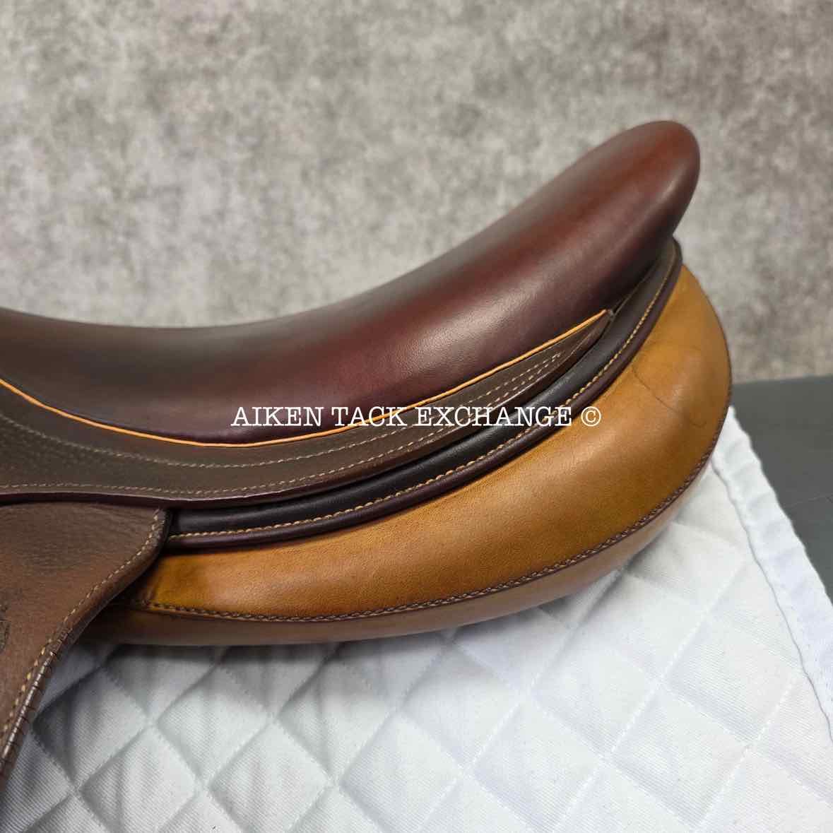 2012 Antares Close Contact Jump Saddle, 18" Seat, 4A Flap, Medium Tree, Foam Panels