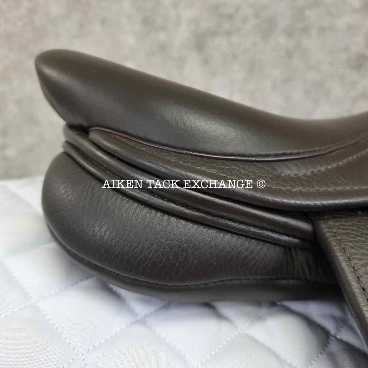 2017 Custom Saddlery Monte Carlo Jr Close Contact Jump Saddle, 15" Seat, Adjustable Tree, Wool Flocked Panels