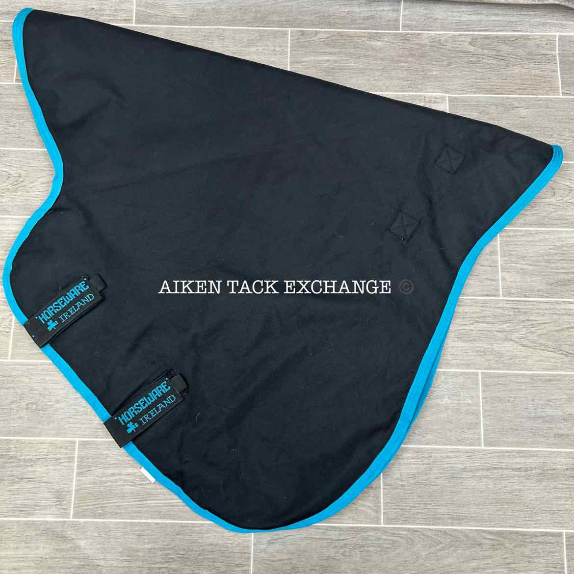 Amigo Bravo 12 Original Hood Neck Cover 150g, 81"