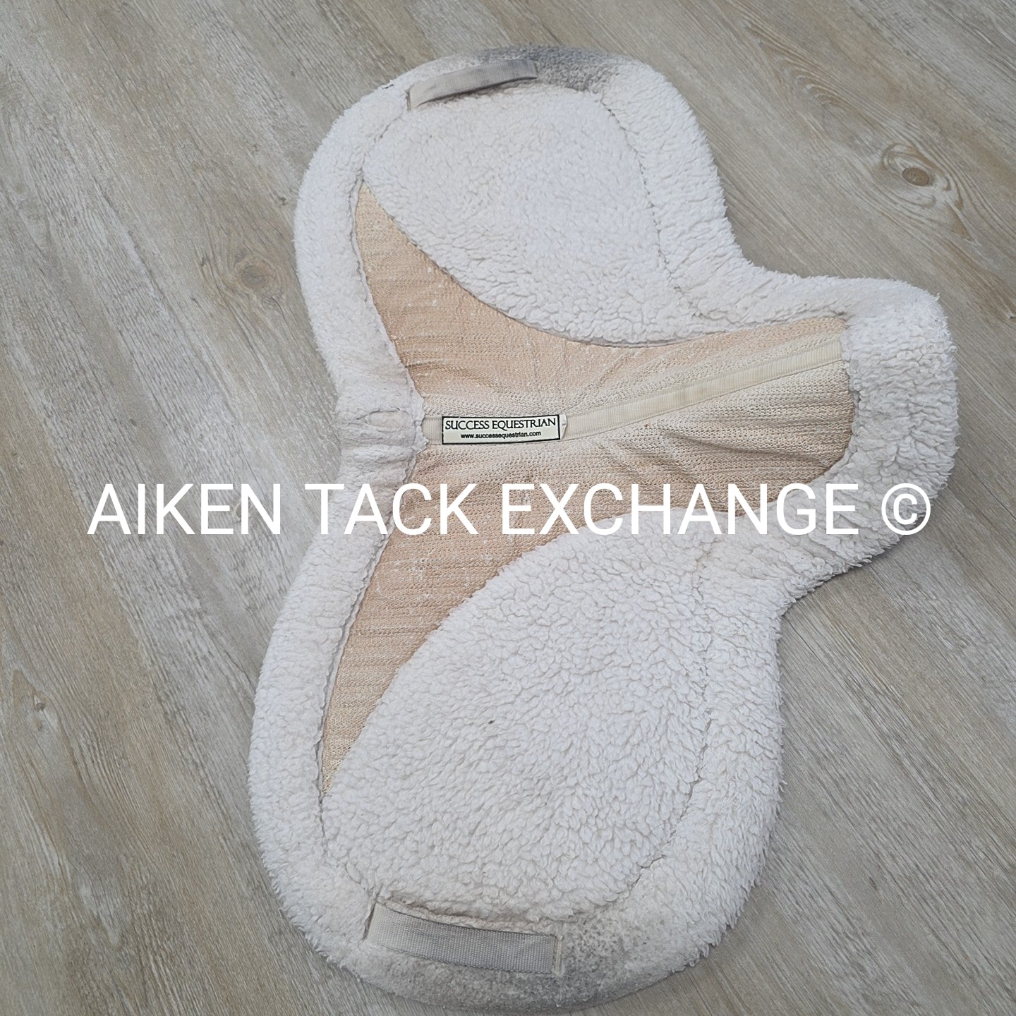 Success Equestrian Deluxe Hunter No-Slip Pad, Size Large / 17" - 17.5"